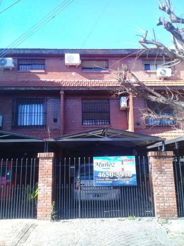 Imagen 2 de 19 de Triplex 4 Ambientes Con Cochera Y Patio.
