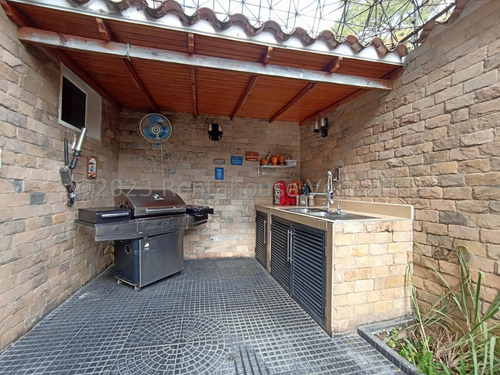 Townhouse En Venta En Urbanizacion El Limon Lmc Mls #25-14409