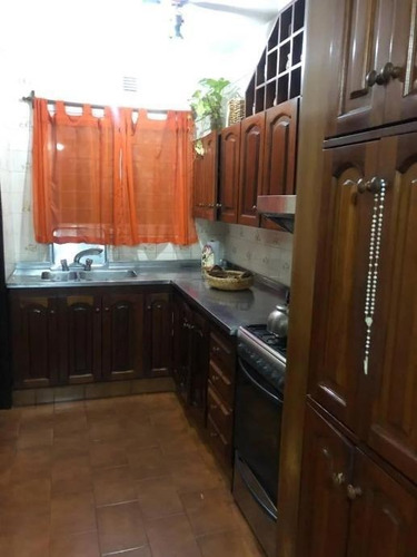 Imagen 4 de 9 de Casa En Venta En Burzaco Oeste