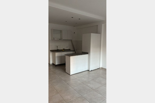 Imagen 3 de 8 de Ph En Venta En Ramos Mejia