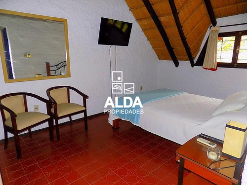 Casa Playa Grande Maldonado 5 Dorms Venta Ca101410