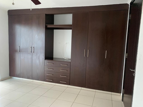 Imagen 12 de 14 de Se Alquila Apartamento Con Línea Blanca