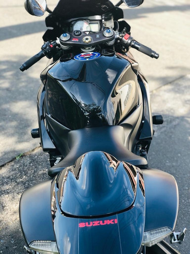 Suzuki Srad 750
