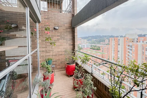 Apartamento En Arriendo En Portales Del Norte. Cod A7308