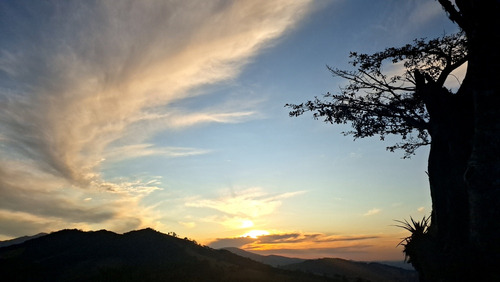 Refúgio Isolado Com Cachoeira, Vista Incrível, Casa Mobiliad