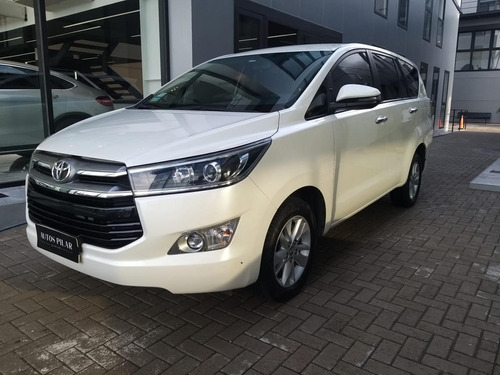 Toyota Innova 2.7 Srv 6at 8a