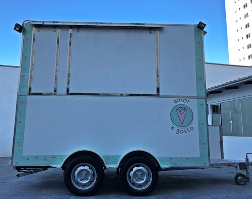 Food Truck Isidoc Equipado