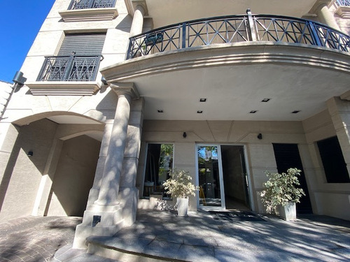 Imagen 3 de 11 de Venta- Monoambiente En Edificio De Categoria !