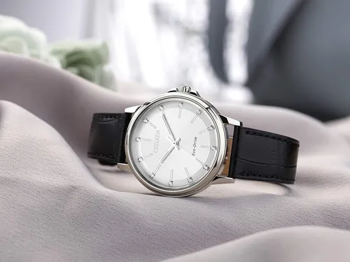 Amazon.co.jp: シチズン レディース 'Eco-Drive' クォーツ