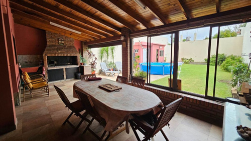Casa 4 Ambientes Con Quincho Parrilla Y Jardin