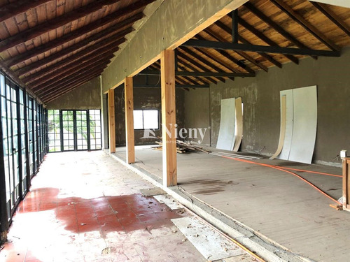 Local Venta Av Eastmann, Paradero 17, Olmué