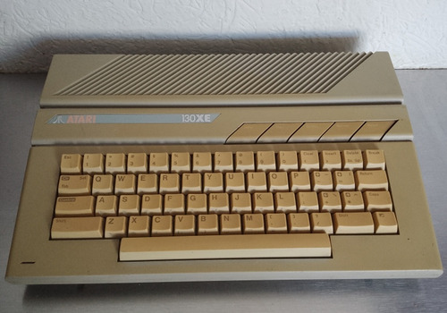 Atari 130 Xe Computadora Vintage