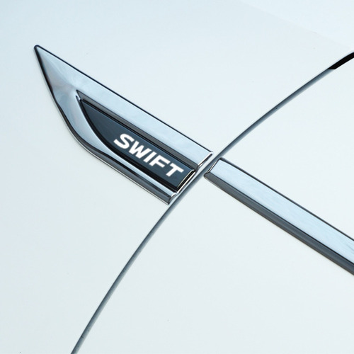 Moldura Lateral Emblema Para Suzuki Swift 2021 2022 2023