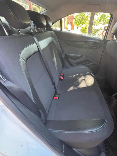 Chevrolet Onix plus 1.4 Black Edition