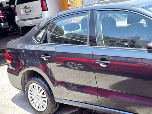 Volkswagen Vento 1.6 Starline At