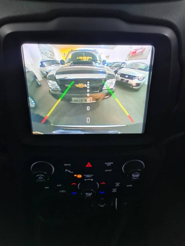 Imagem 8 de 12 de Jeep Renegade 1.8 16v Flex Longitude 4p Automático