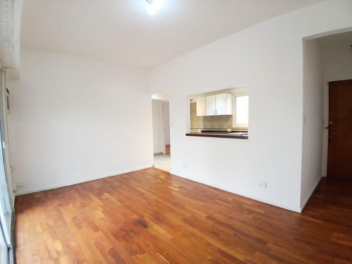 Departamento 3 Ambientes En Venta. Coghlan