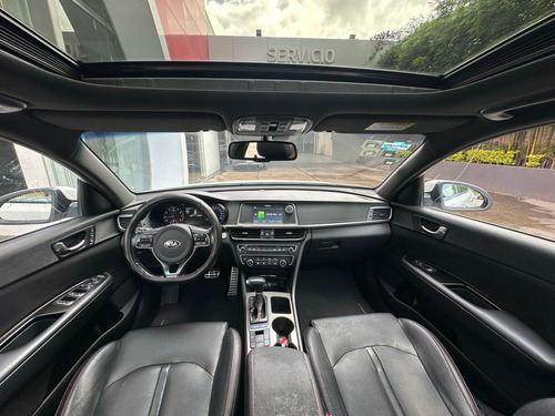 Kia Optima 2.0 L Turbo Gdi Sx At