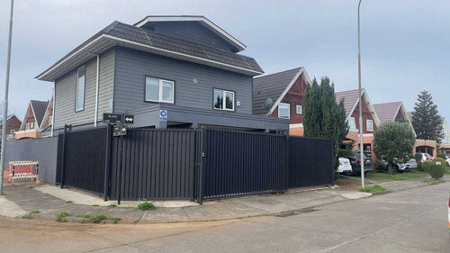 Vende Casa Remodelada En Barrio Ingles (68685)