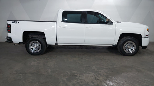Chevrolet Silverado 2500 5.3 2500 DOBLE CABINA K AT 4WD
