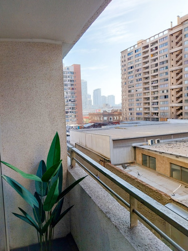 Una Habitacion Con Y Sin Estacionamiento