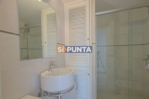 Imagen 12 de 17 de Apartamento En Alquiler - Peninsula