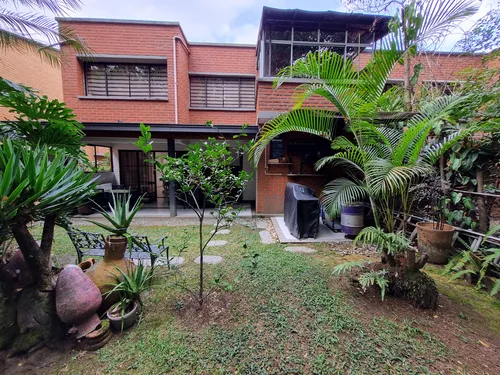 Casa En Venta En El Poblado Sector Los Gonzalez