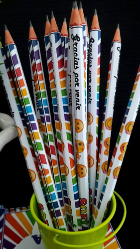 18 Lapices Personalizados+ Sacapuntas+sticker+ Bolsitas