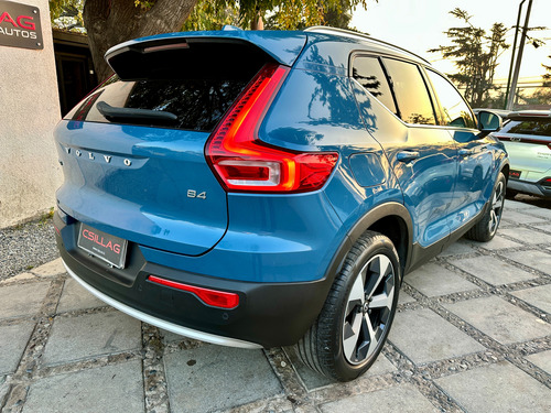 Volvo XC40 2.0 Mhev B4 Plus Fwd