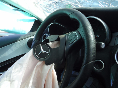 Imagem 9 de 13 de Sucata Mercedes Benz C 180 2015 1.6 Turbo 4 Cc Retirada Peça