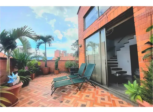 Apartaestudio Duplex En Venta En La Floresta Amoblado