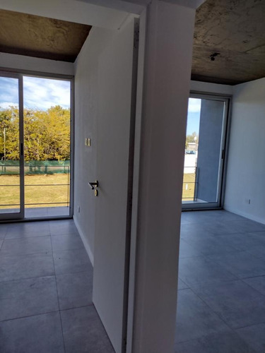 Imagen 16 de 19 de Venta De Departamento 2 Ambientes - San Vicente