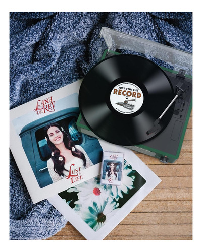 Jugador De Disco De Vinilo Con Altavoces Y Plato Giratorio 3
