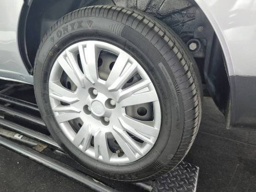 Imagem 12 de 15 de Fiat Doblò 1.8 Mpi Essence 7l 16v Flex 4p Manual