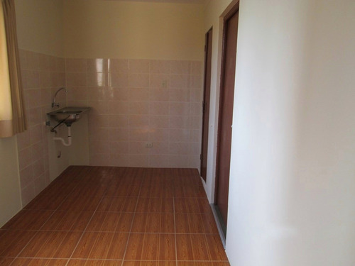 Alquilo Lindo Mini-dpto En Excelente Ubicación (urb. Sta. Catalina)