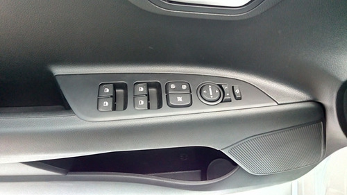 Kia Rio Ex 1.4 Manual 6 Vel 2019 0km Blanco O*f*e*r*t*a
