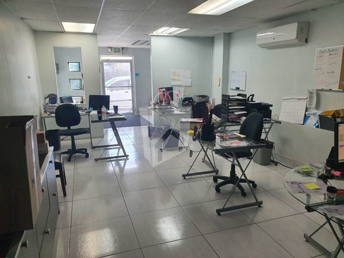 Imagen 6 de 27 de Oficina En Venta De 561.87 M² En Céntrica Ubicación En Col.