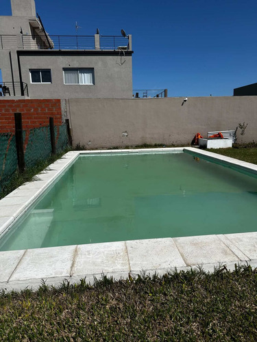 Casa 4 Ambientes En Venta