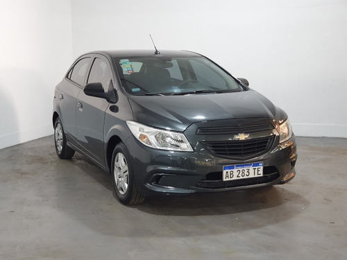 Imagen 4 de 15 de Chevrolet Onix 1,4 Joy Ls + Lv Nafta Manual 5p 2017 Vl