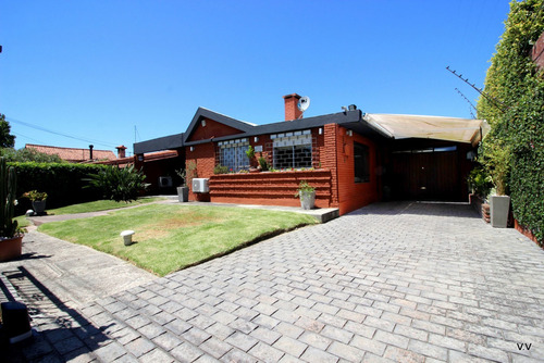 Casa 3 Dormitorios Con Piscina, Jardin Y Barbacoa