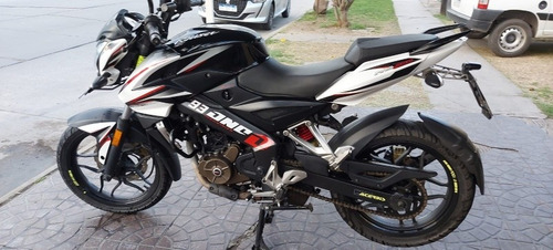 Imagen 2 de 10 de Bajaj Rouser Ns 200
