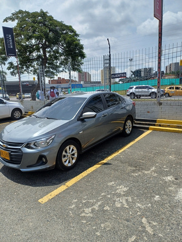 Chevrolet Onix 1.0t Automática