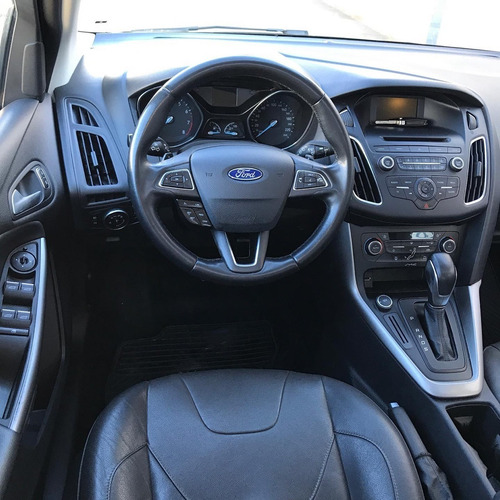 Ford Focus Se Plus Automático 2016