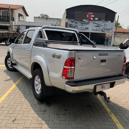 Toyota Picape Cabine Dupla Toyota Hilux Cabine Dupla 2.7 SRV CD 4x4 (Flex) (Aut)