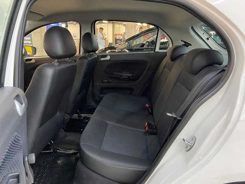 Imagem 8 de 14 de Volkswagen Gol Special Mb 2016