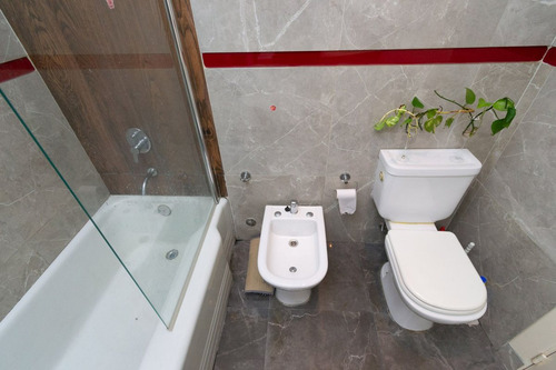 Venta Casa C/ Pileta, Jardin En Lomas Del Mirador