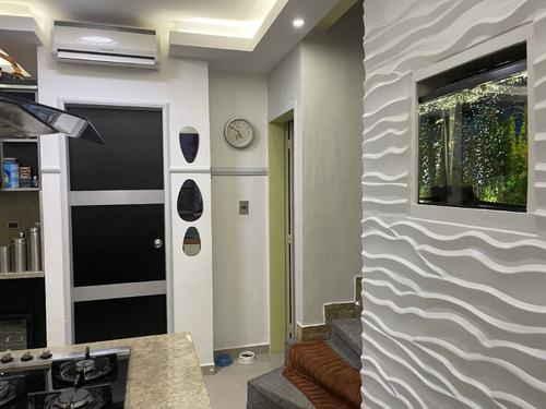 Imagen 10 de 10 de Bello Town House En Venta La Entrada Naguanagua, Cod.137478. Daniela Jimenez 0414.4027874