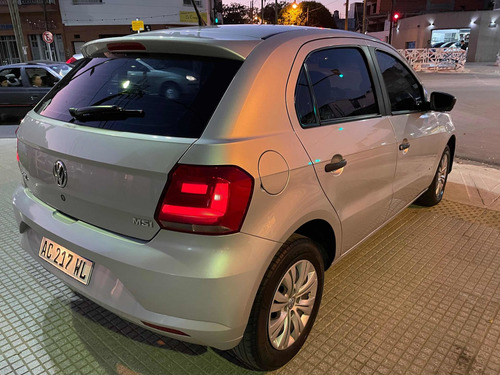 Imagen 3 de 6 de Volkswagen Gol Trend 2018 1.6 Trendline 101cv