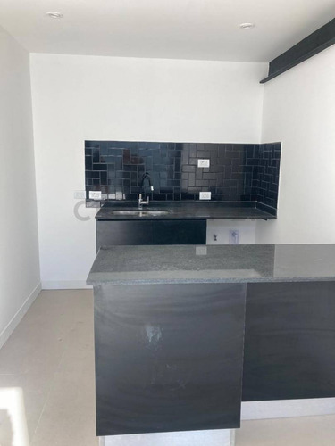 Imagen 3 de 7 de Departamento Tipo Loft/oficina En Venta En City Bell