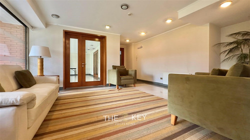Departamento En Venta De 4 Dorm. En Vitacura